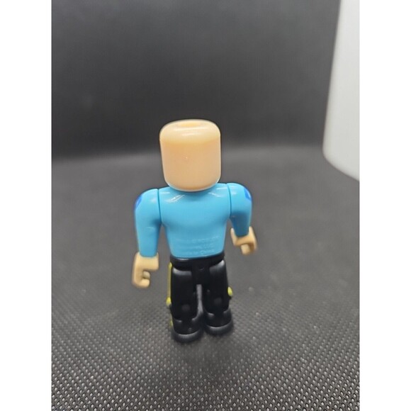 Mick The Cop Roblox 2.5" No Hair - Picture 4 of 6